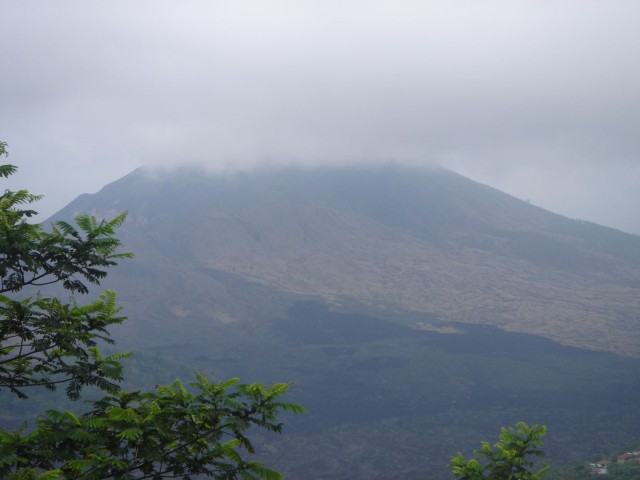 The cloud-covered volcano in all it's glory!