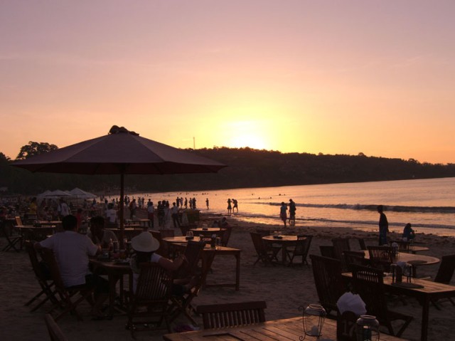 ...the setting sun in all it's glory!