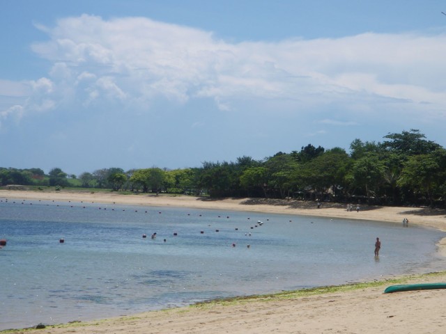 The curve of the right side of the bay
