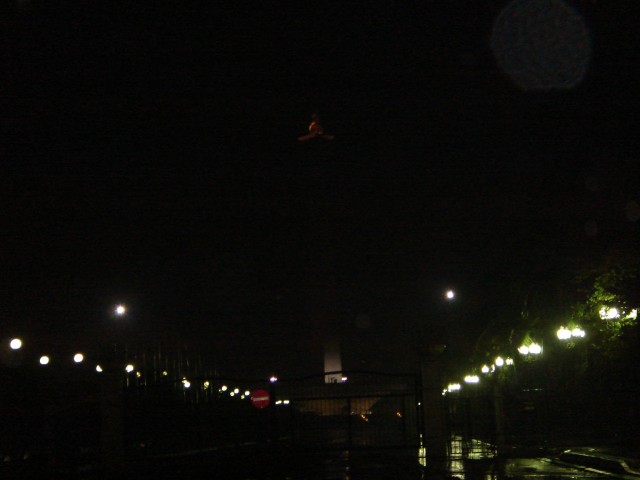 Picture of the golden monument in this distance