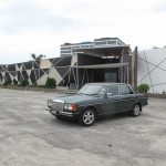 Lonely Merc in the Car Park!
